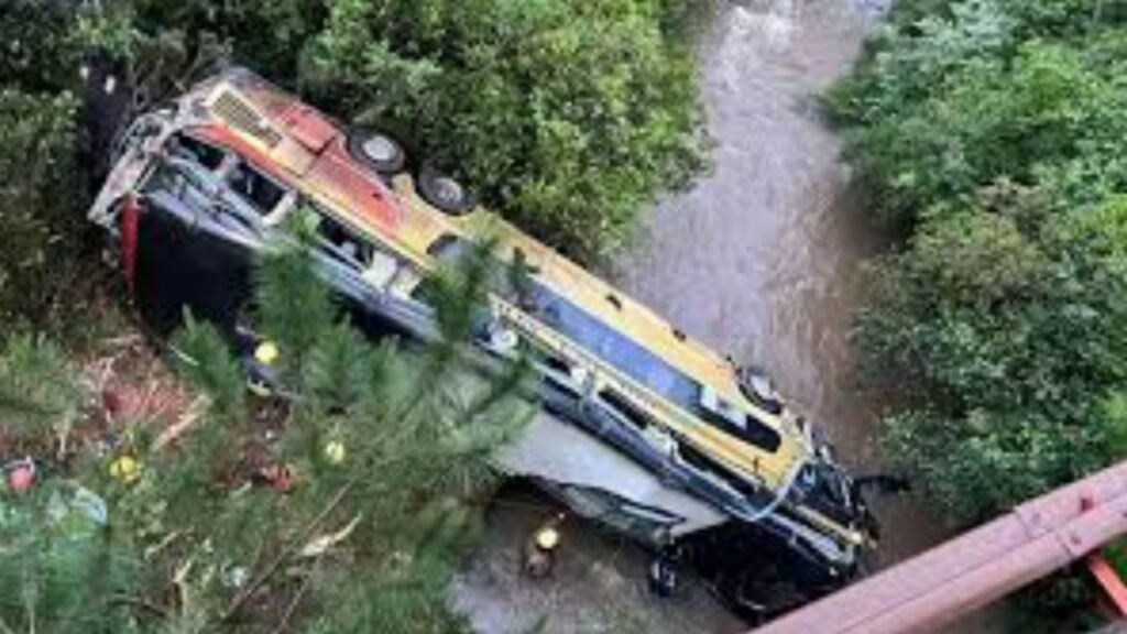 acidente com ônibus deixa ao menos nove mortos e dezenas de feridos na Argentina