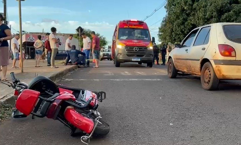 Mãe e filho são atingidos por Fiesta no Santa Cruz