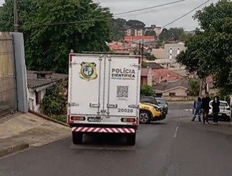 Filho mata a mãe de 90 anos com golpe de faca
