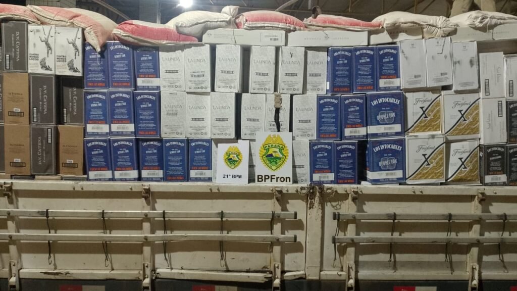 BPFRON apreende carga milionária de vinhos argentinos em Barracão