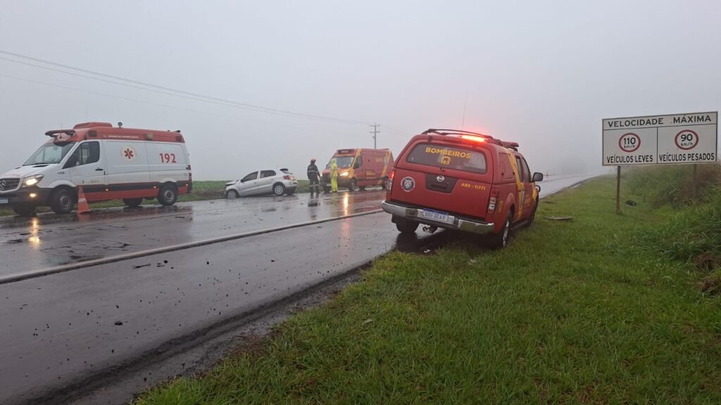 Acidente entre carro e caminhão deixa três feridos na BR-369 entre Cascavel e Corbélia