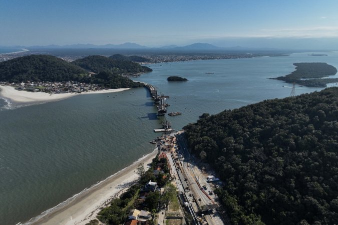 Ponte de Guaratuba recebe prêmio de melhor obra rodoviária do país na categoria