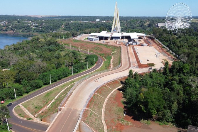 Com ritmo acelerado, Perimetral Leste de Foz do Iguaçu terá novos desvios de tráfego