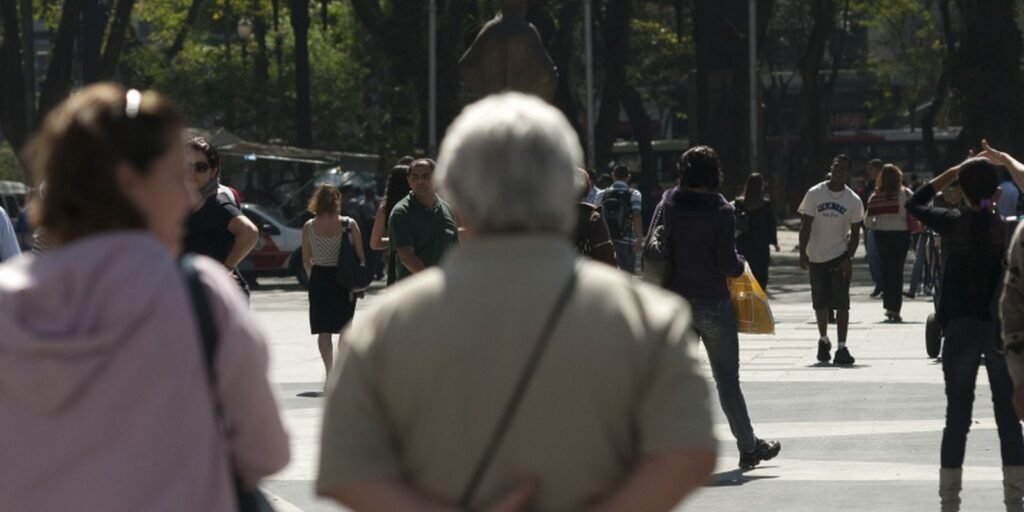 BMG vai ressarcir cobranças indevidas de empréstimos para aposentados