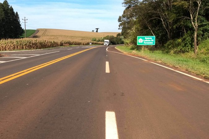 Nova pavimentação em concreto entre Lidianópolis e Manoel Ribas atrai cinco participantes