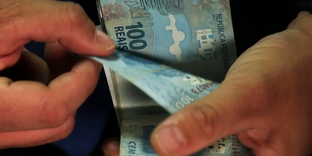 Caixa termina de pagar parcela do Bolsa Família de outubro