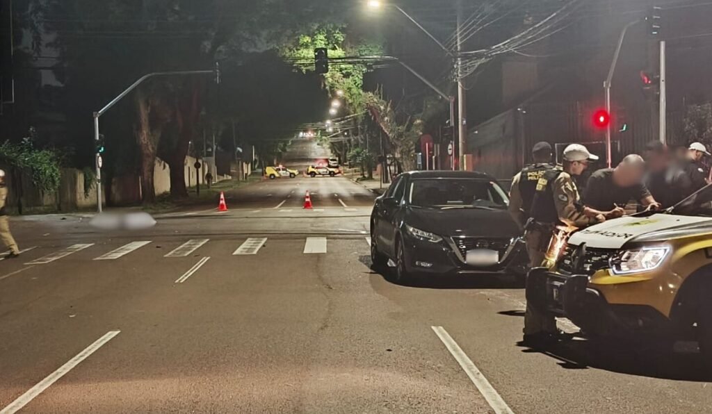 motoboy morre após colisão com carro