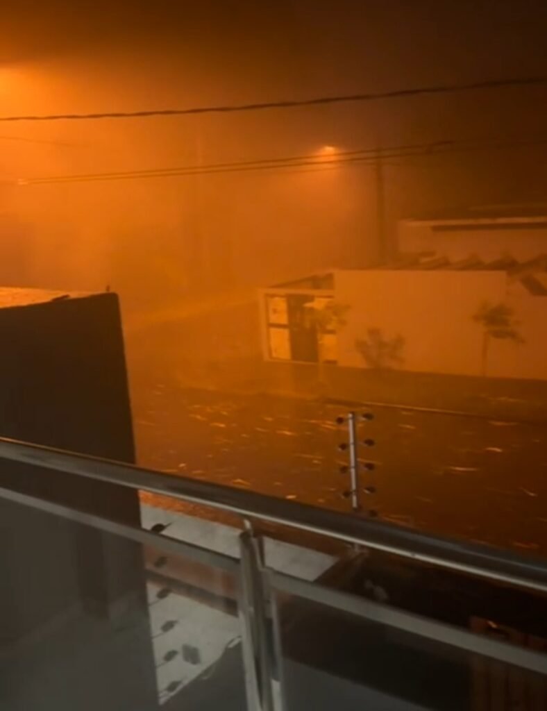 Cascavel também registra ventos fortes e chuva intensa em diversos bairros