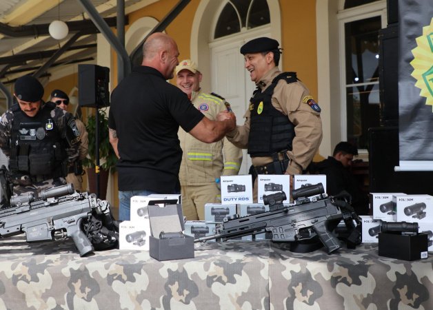 Novas viaturas, equipamentos e fuzis: Estado reforça segurança nos Campos Gerais e Centro-Sul