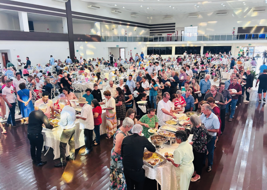Almoço dos Pioneiros celebra os 74 anos de Cascavel com música, tradição e memória