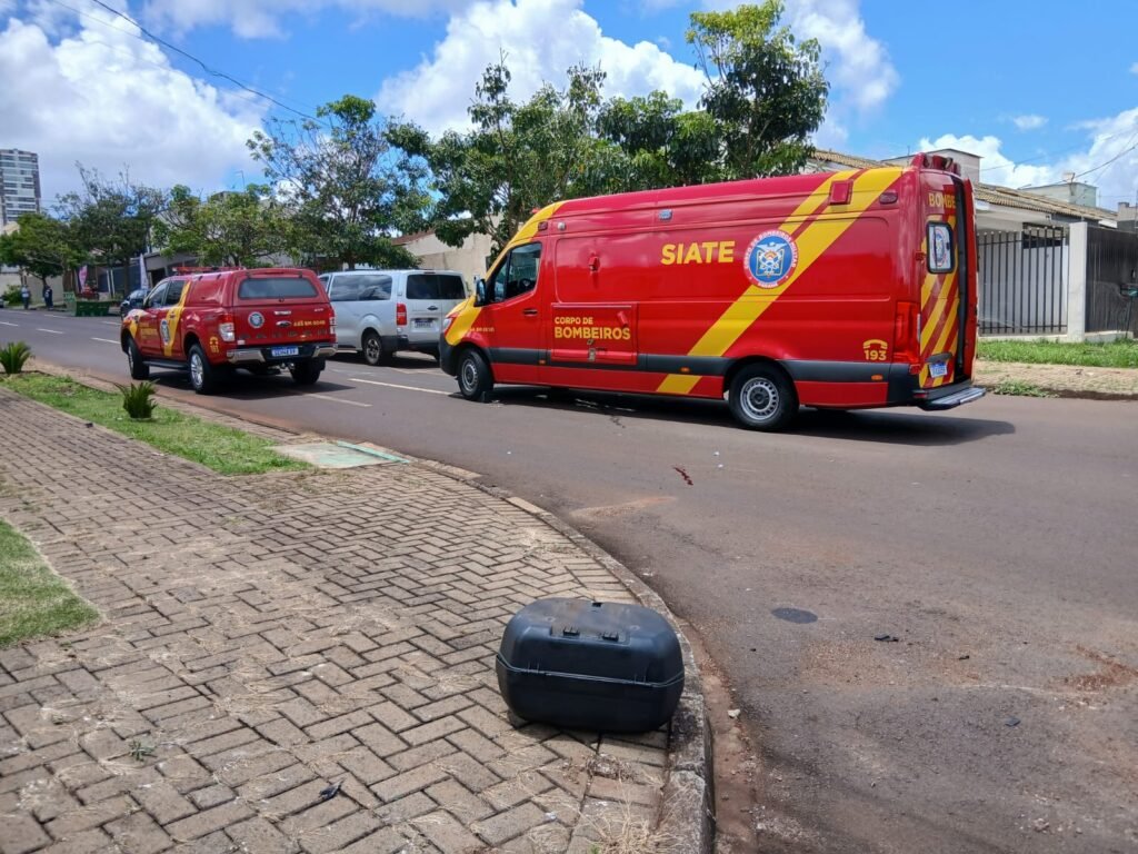Motociclista fica em estado grave ao colidir com van no Coqueiral
