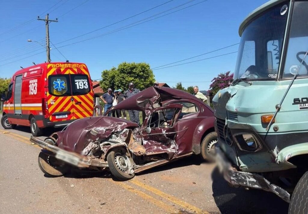 Idoso morre após colisão entre Fusca e caminhão na ERS-448, em Nova Treviso