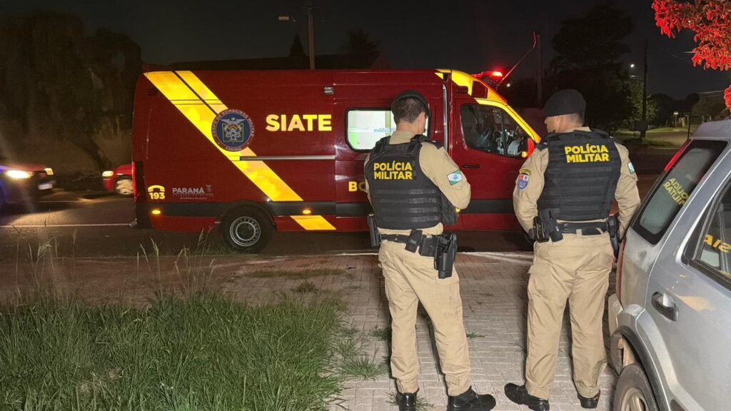 Homem esfaqueado nas costas corre para pedir ajuda na Avenida Tito Muffato, em Cascavel