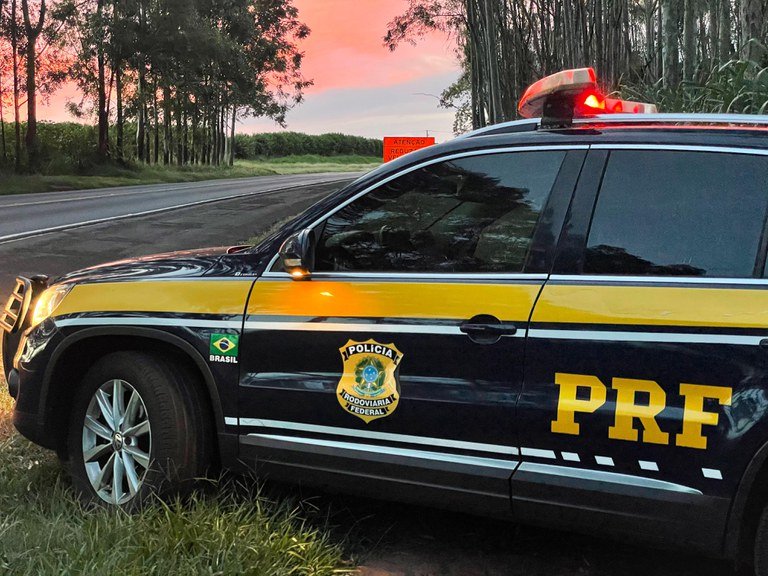 PRF alerta para aumento no fluxo de veículos durante o feriado prolongado da Consciência Negra