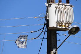 Moradores do Brasília estão sem luz há mais de 14 horas