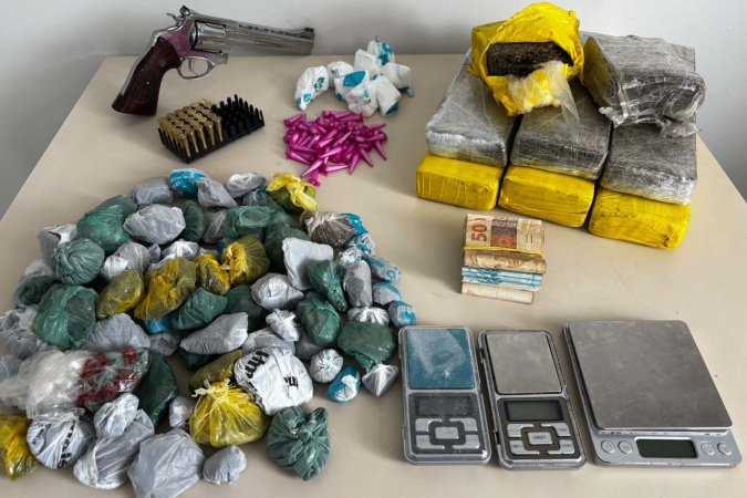 PCPR e PMPR prendem sete pessoas em operação contra o tráfico de drogas em Palmeira