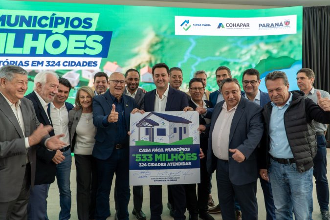 Governador confirma R$ 533 milhões para construção de casas em 324 municípios