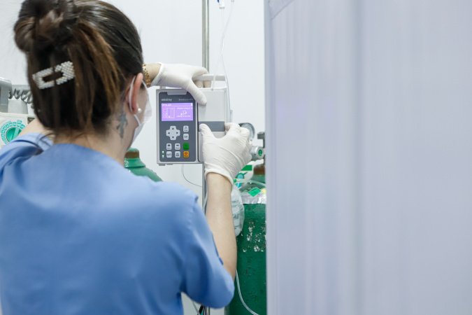 Governo do Paraná garante a promoção de 4,5 mil servidores da saúde em 2025