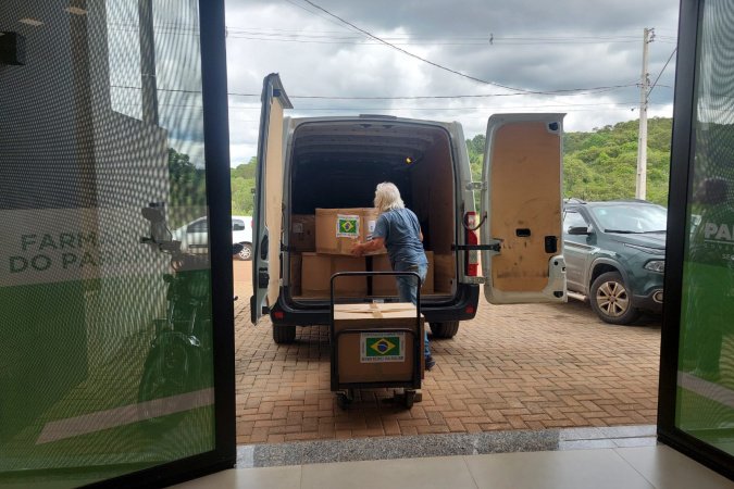 Estado coordena entrega de uma tonelada de medicamentos e insumos a Rio Bonito do Iguaçu