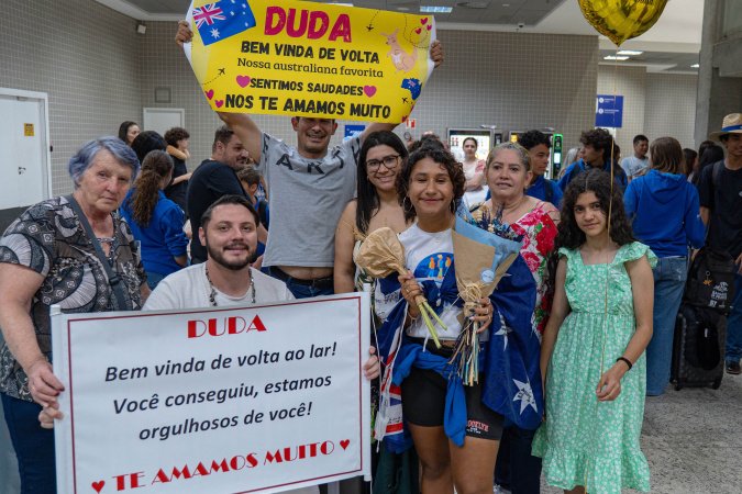 Estudantes do programa ‘Ganhando o Mundo’ retornam ao Paraná após semestre de intercâmbio na Austrália