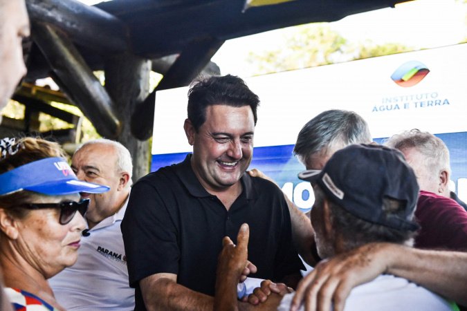 Governo formaliza contrato com empresa que vai operar controle de acesso à Ilha do Mel