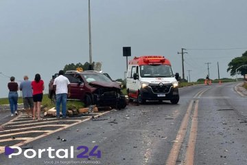 Colisão entre Fiat Toro e caminhão deixa uma pessoa ferida na PR-239