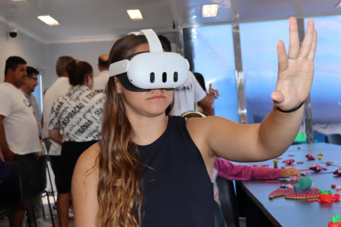 Em Matinhos, Carreta da Inovação inicia atividades no Verão Maior Paraná