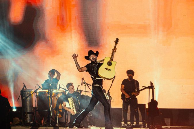 Luan Pereira e CountryBeat registram 2º maior público da história em Pontal do Paraná