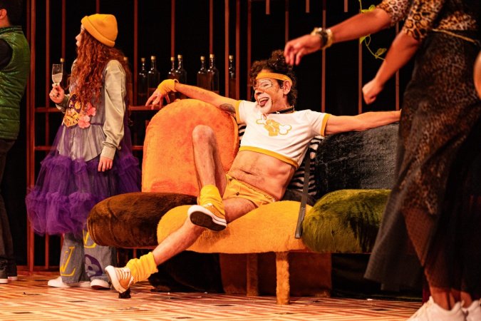 Sucesso de crítica e público, tragicomédia "Humanismo Selvagem" chega ao Guairinha