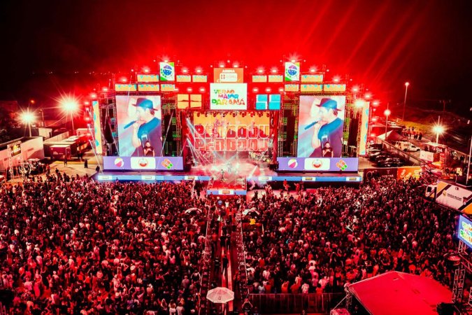 Bruno & Denner e Israel & Rodolffo fazem balada sertaneja para 32 mil pessoas em Pontal do Paraná