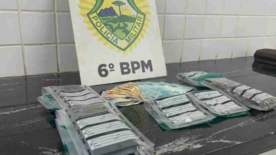 Casa usada para venda de drogas é descoberta pela PM no Bairro Brasília - catve.com