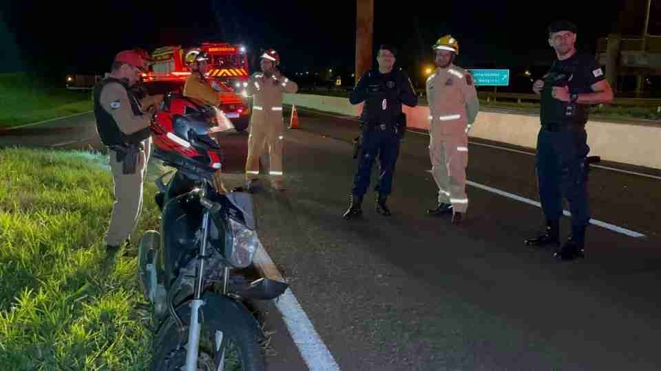 Motociclista de 31 anos fica ferido em acidente com carro na BR-467 em Cascavel - catve.com