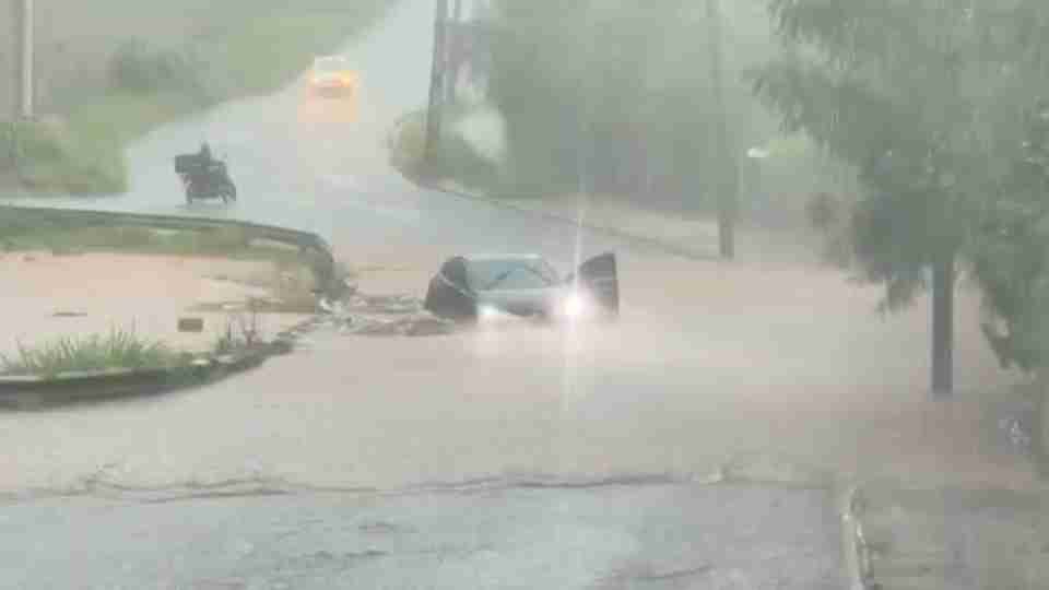 Chuva forte causa alagamentos e transtornos em Maringá - catve.com