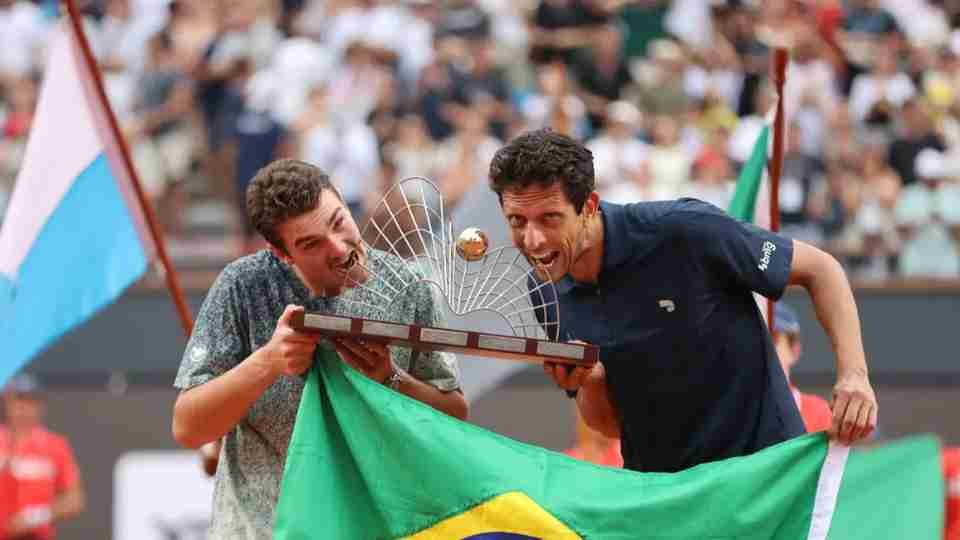 João Fonseca e Marcelo Melo conquistam título de duplas do Rio Open - catve.com