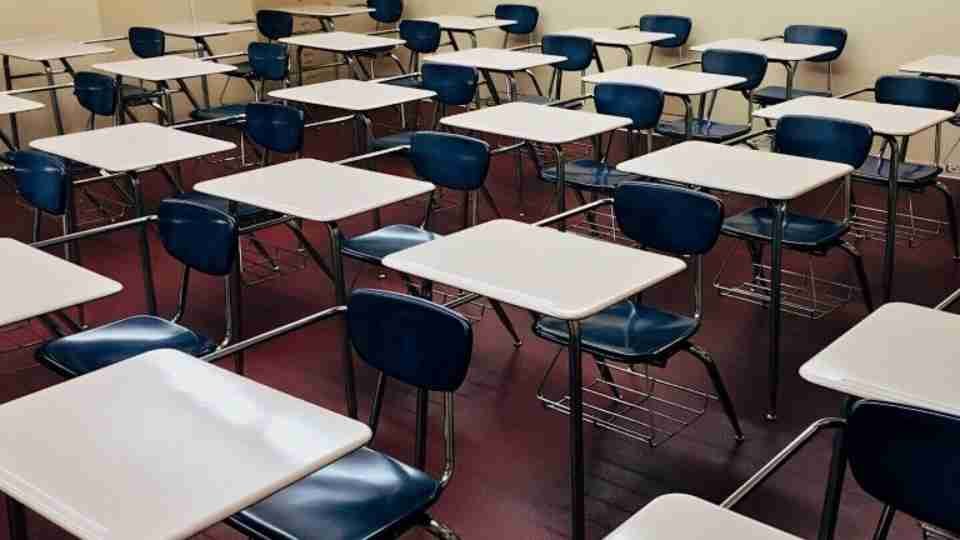 Professor denunciado por importunação sexual em Corbélia é absolvido das acusações - catve.com