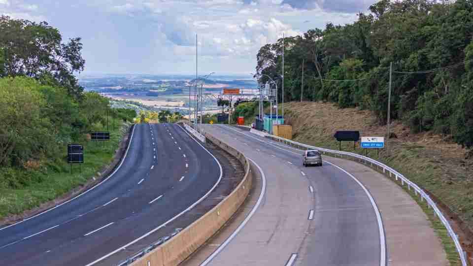 Deputados articulam ação para suspender cobrança integral em pedágios eletrônicos - catve.com