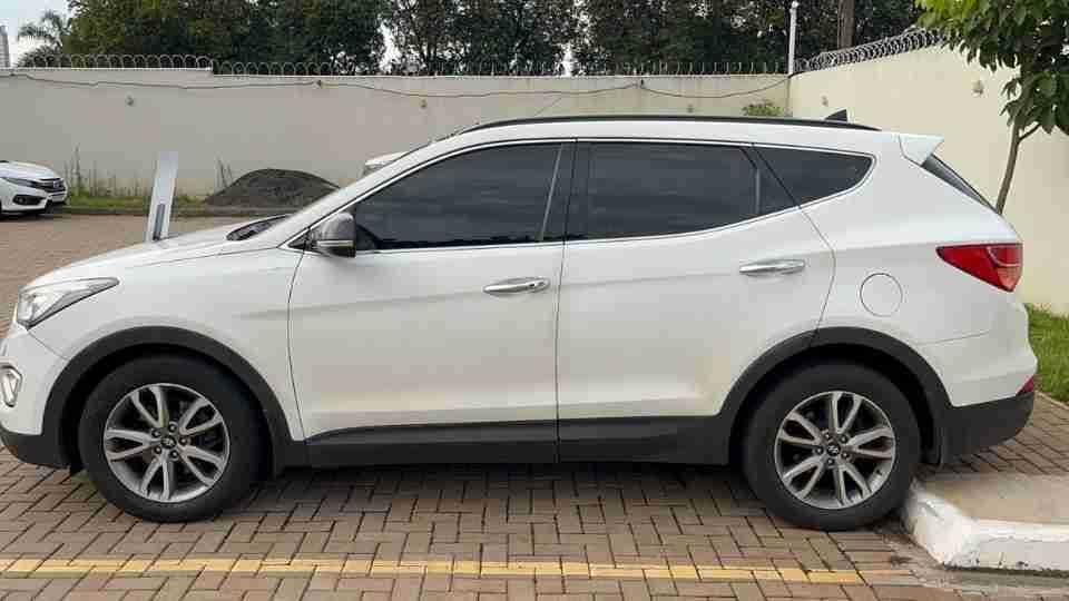 Veículo furtado em SP é localizado com placas clonadas em revendedora de Cascavel - catve.com