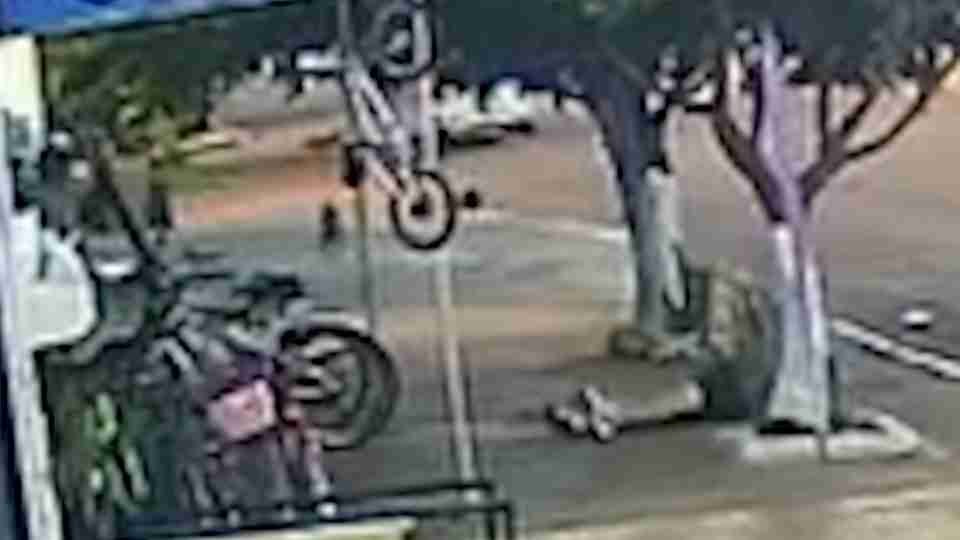 Vídeo mostra assassinato de Cleber Luís Veloso em Cascavel - catve.com