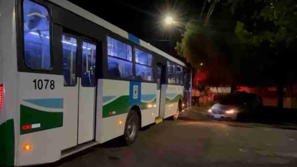 Moradores pedem reforço na sinalização após novo acidente no Santo Onofre - catve.com