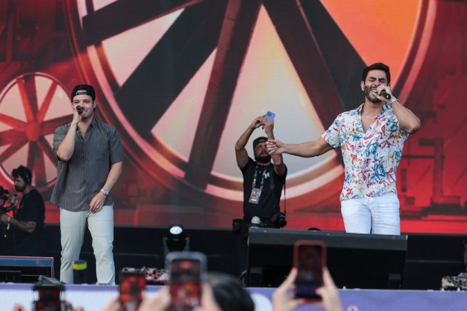 Israel & Rodolffo encerram em grande estilo os shows do Verão Maior Paraná 2026