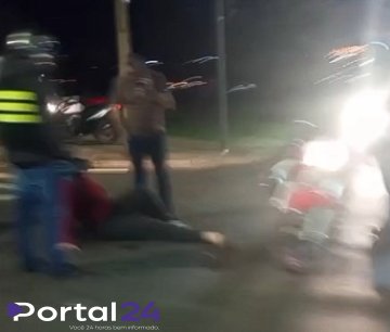 Duas motos se envolvem em acidente no bairro Riviera, em Cascavel