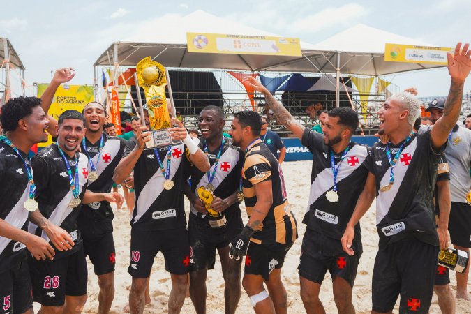 Em Caiobá: Vasco, Chapecoense e Atlético sobem ao pódio do Brasil Open de Beach Soccer