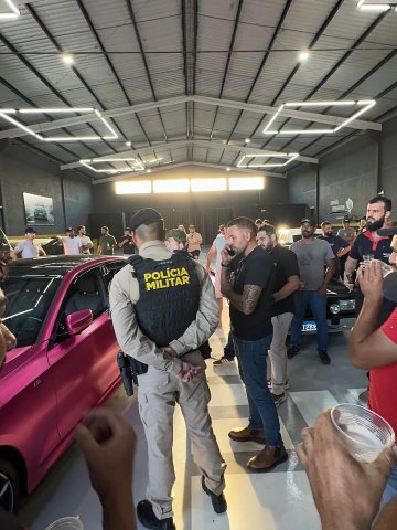 “Drift” em inauguração vira caso de polícia em Umuarama, mas veículo já foi liberado