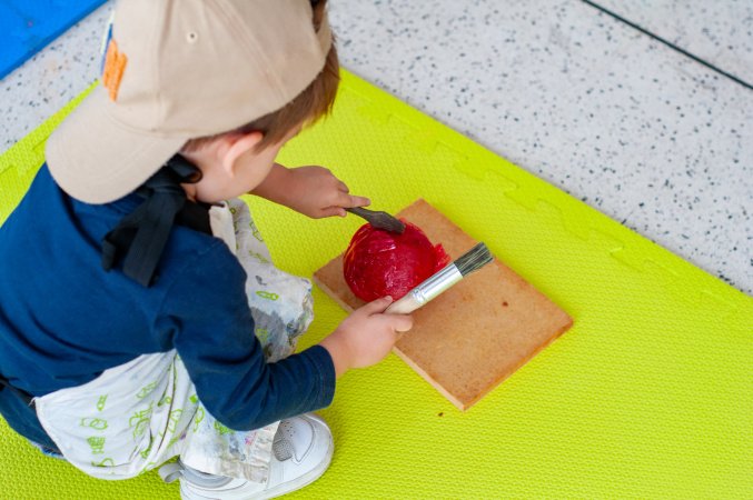 Museu Oscar Niemeyer promove oficina para bebês de 12 a 24 meses no mês de março