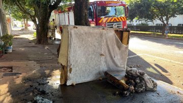 Bombeiros combatem incêndio no São Cristóvão