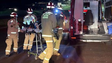 Caminhonete capota na BR-467 em Cascavel