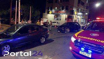 Colisão frontal deixa vítima em estado grave no cruzamento da JK com Rua Fortaleza em Cascavel