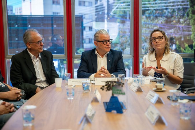 Pesquisa do Ipardes vai mapear perfil de cuidadores de idosos em todo o Paraná