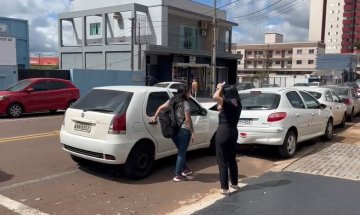 Engavetamento com três carros é registrado no centro de Cascavel