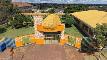 Gugu Bueno confirma liberação de R$ 3,5 milhões para reforma da Escola Ana Neri em Cascavel